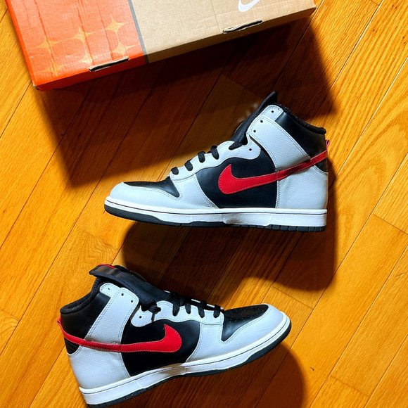 SOLD - RARE -2004 Nike Dunk High STEALTH - DEEP RED BLACK 304717 061 + WORN ONCE - Picture 2 of 7